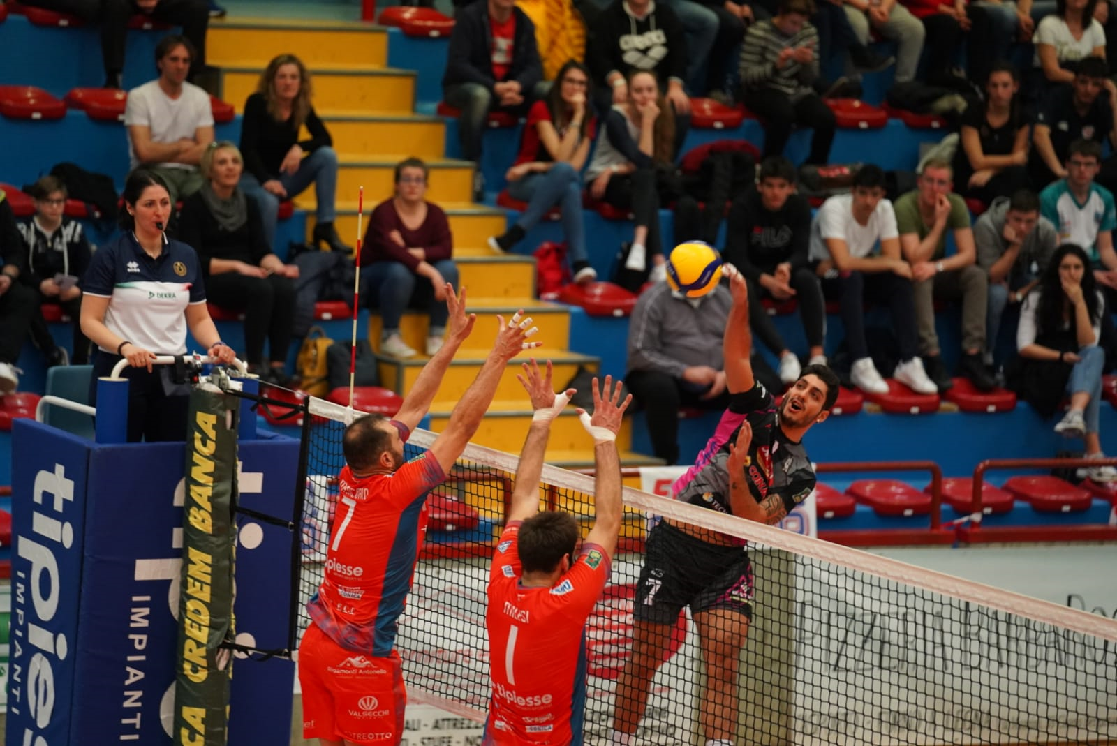 La Marini cede solo al quinto