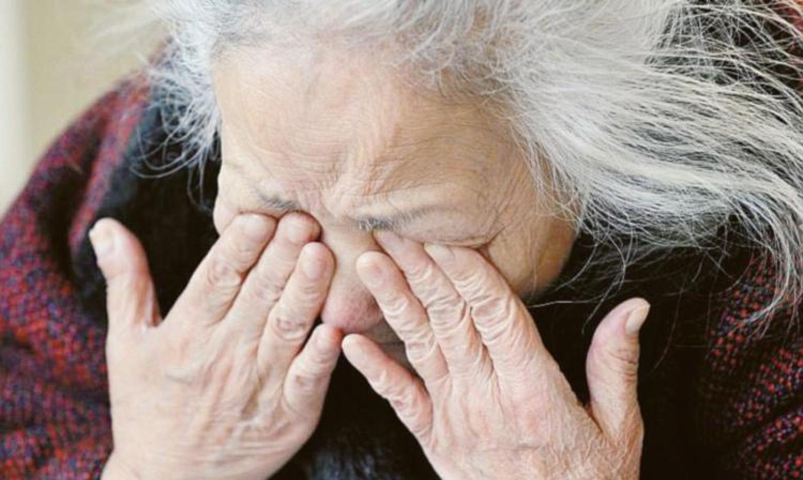 Botte ai genitori per i soldi