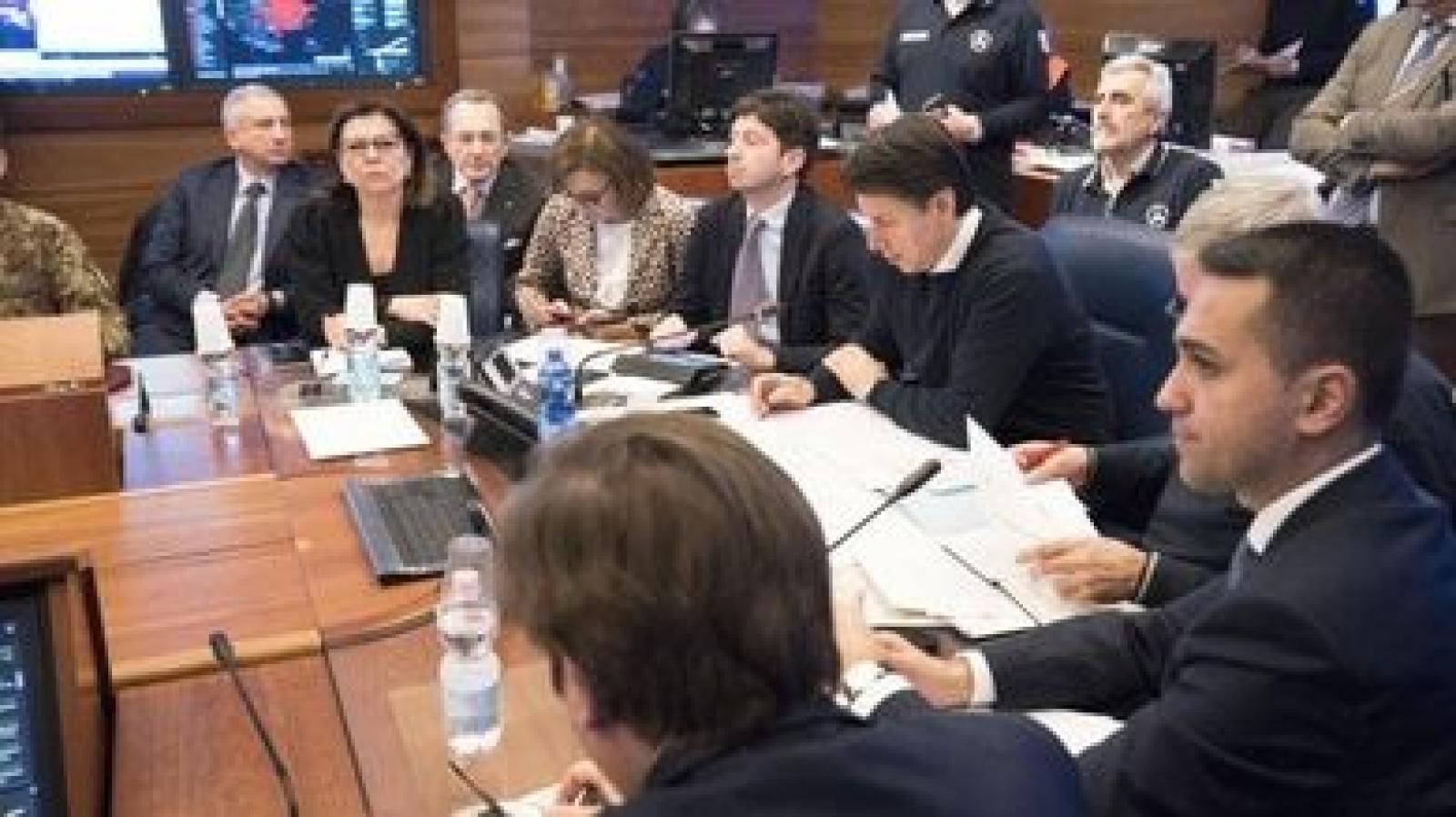 Coronavirus, il governo: stop a tutte le partite di calcio