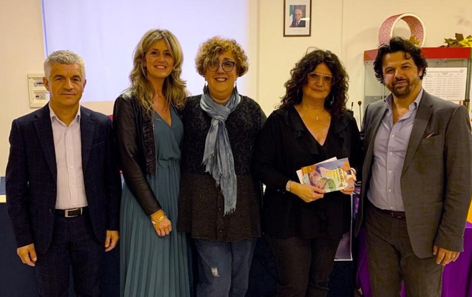 Assieme per difenderci da chi perseguita