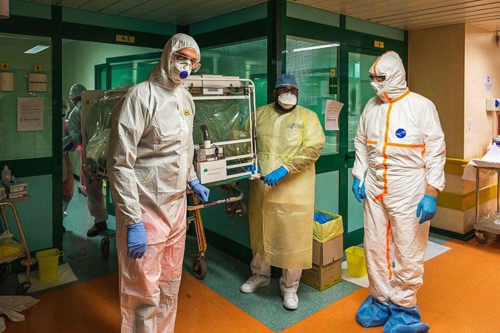 Quando arriver&agrave; il picco? Non c'&egrave; una risposta univoca. Si spera tra due settimane