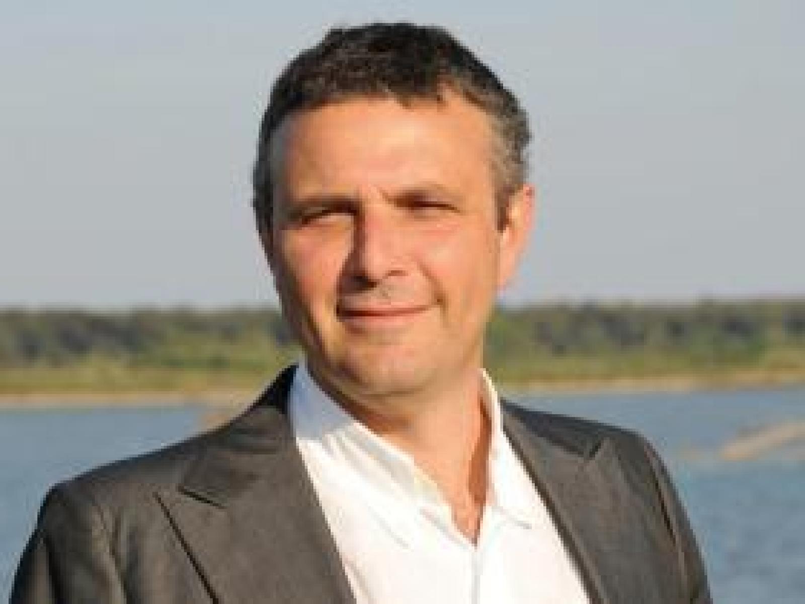 Ordinanza choc del sindaco: con il cane vietato allontanarsi pi&ugrave; di 200 metri da casa