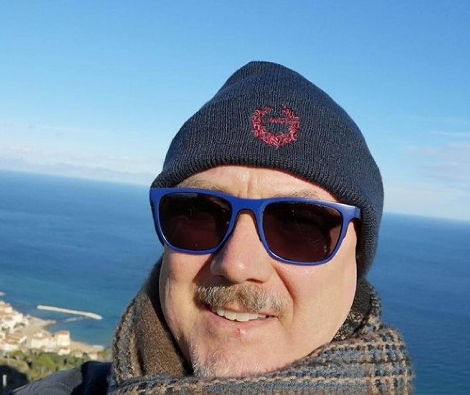 "Lotto col virus, sotto ossigeno". Tutta la citt&agrave; tifa per Enrico