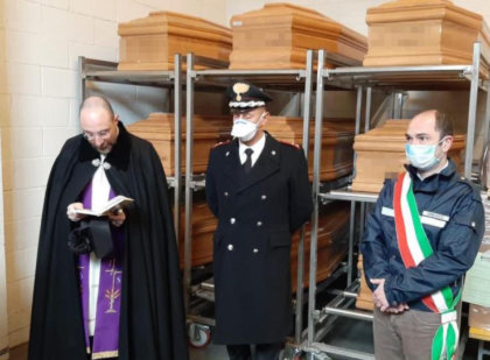 Venticinque i feretri destinati all'impianto crematorio di Copparo
