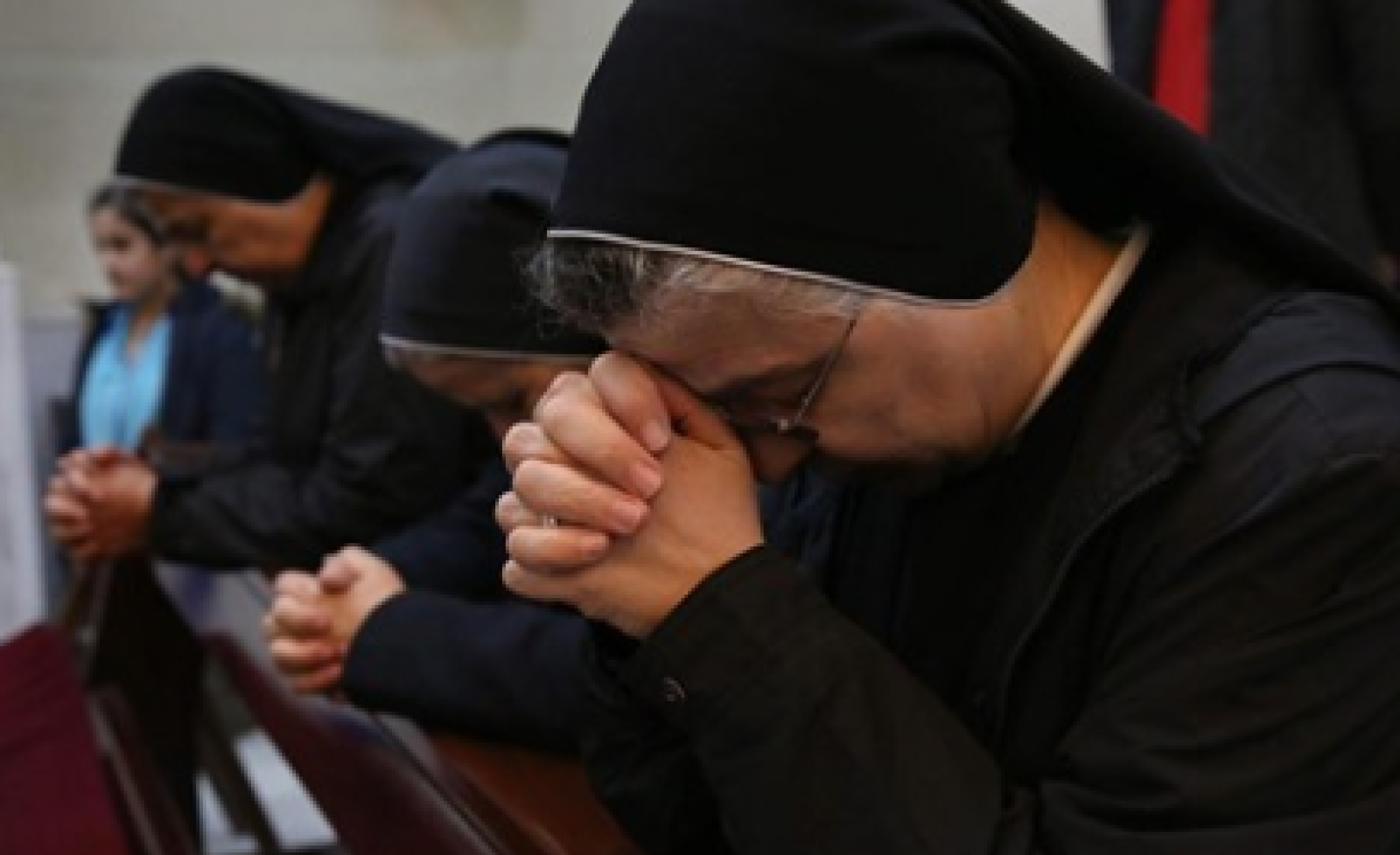 "Lascio la cucina delle suore, rischio di contagiarmi"