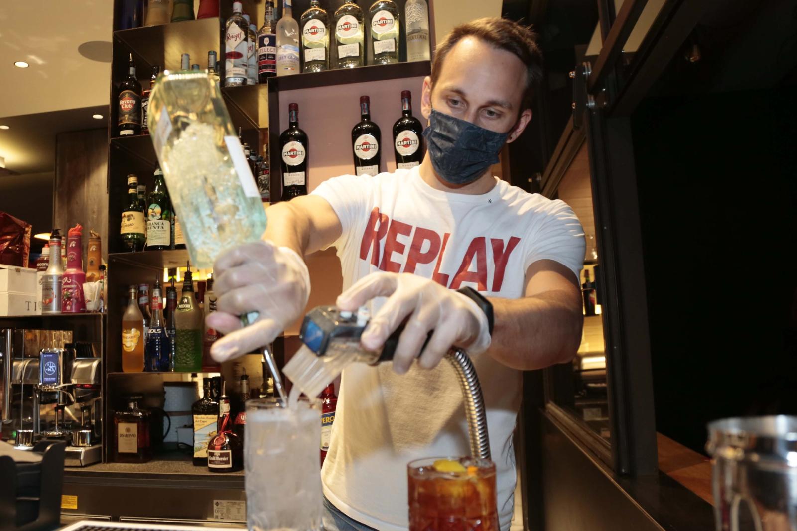 Ripartono alla grande gli aperitivi del gioved&igrave; al Corsopolitan