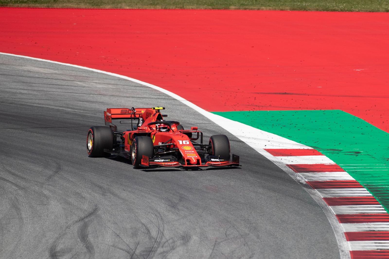 A lezione di guida... con il pilota di F1