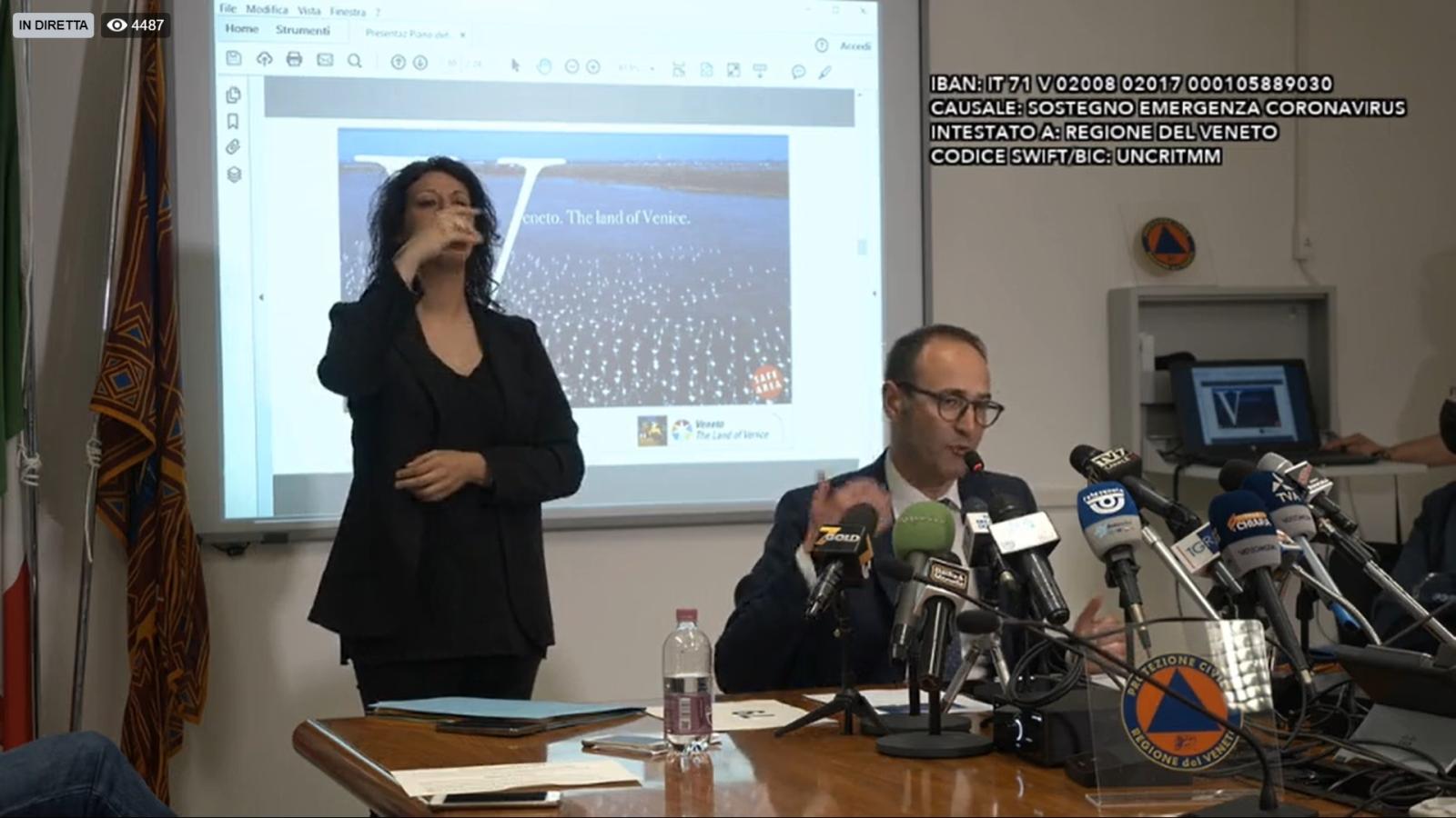 Caner mostra i fenicotteri: "Meraviglia, sembra di essere in Africa"