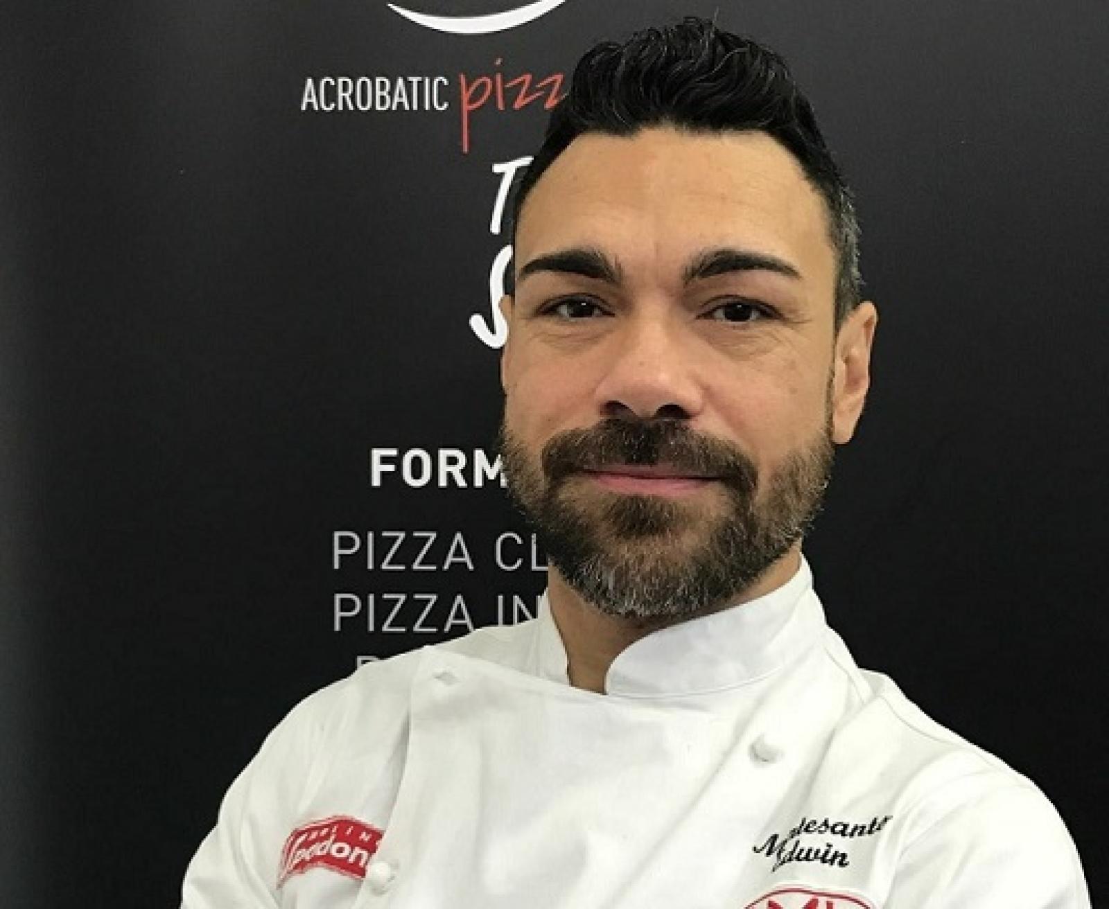 Paese sotto choc, muore all'improvviso il giovane pizzaiolo