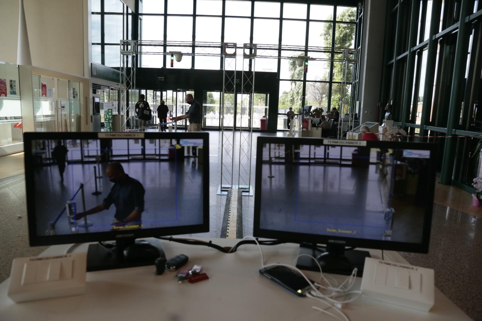 "Termoscanner nelle scuole come negli ospedali"