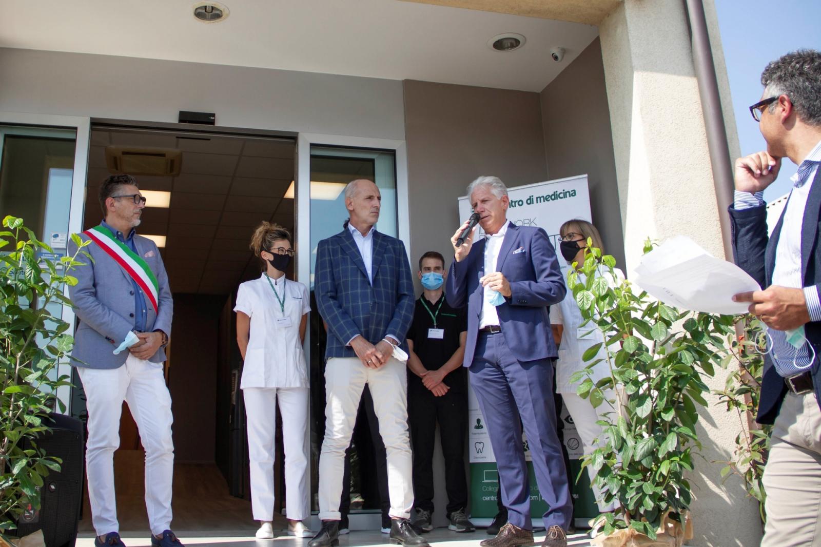 "Tamponi privati per aziende, societ&agrave; sportive e privati"