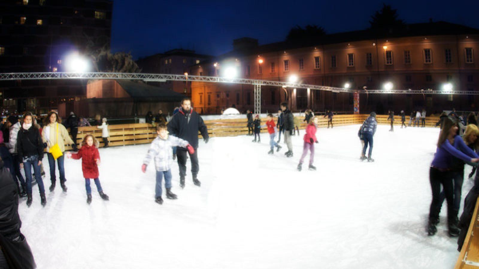 A Natale tutti  sulla pista di ghiaccio