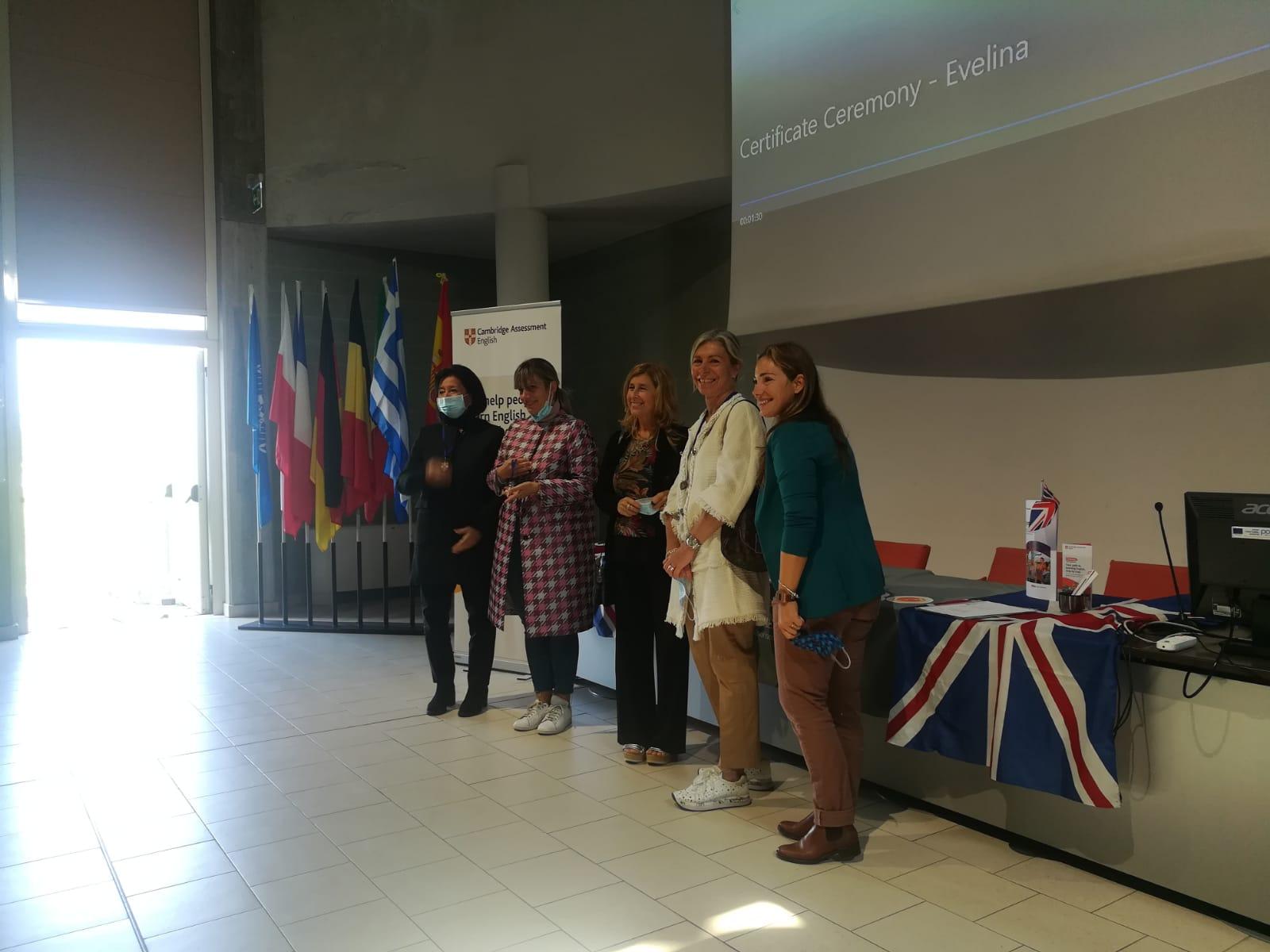 27 giovani studenti bilingui!