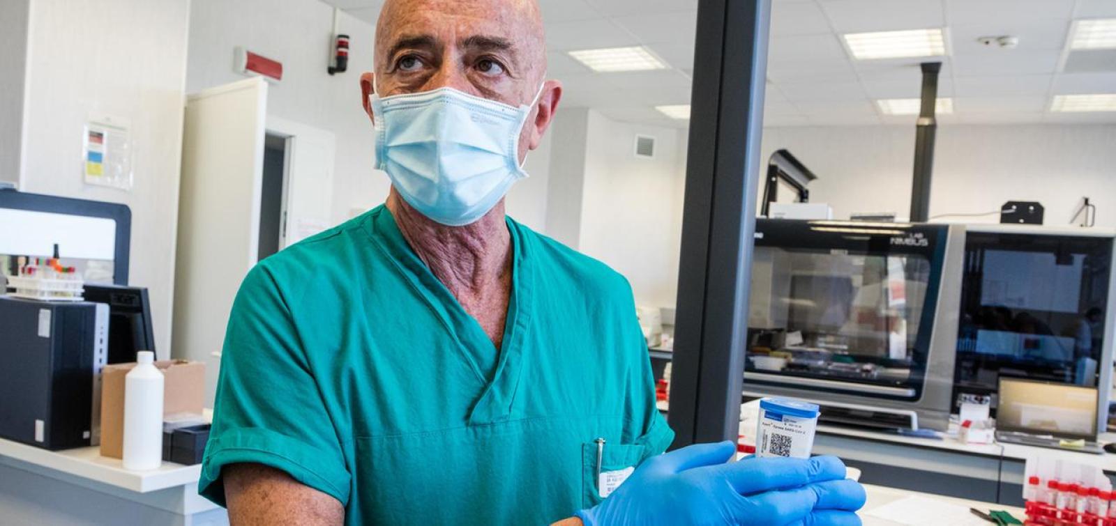 Il microbiologo: "Virus pi&ugrave; cattivo, sar&agrave; difficile tracciare"