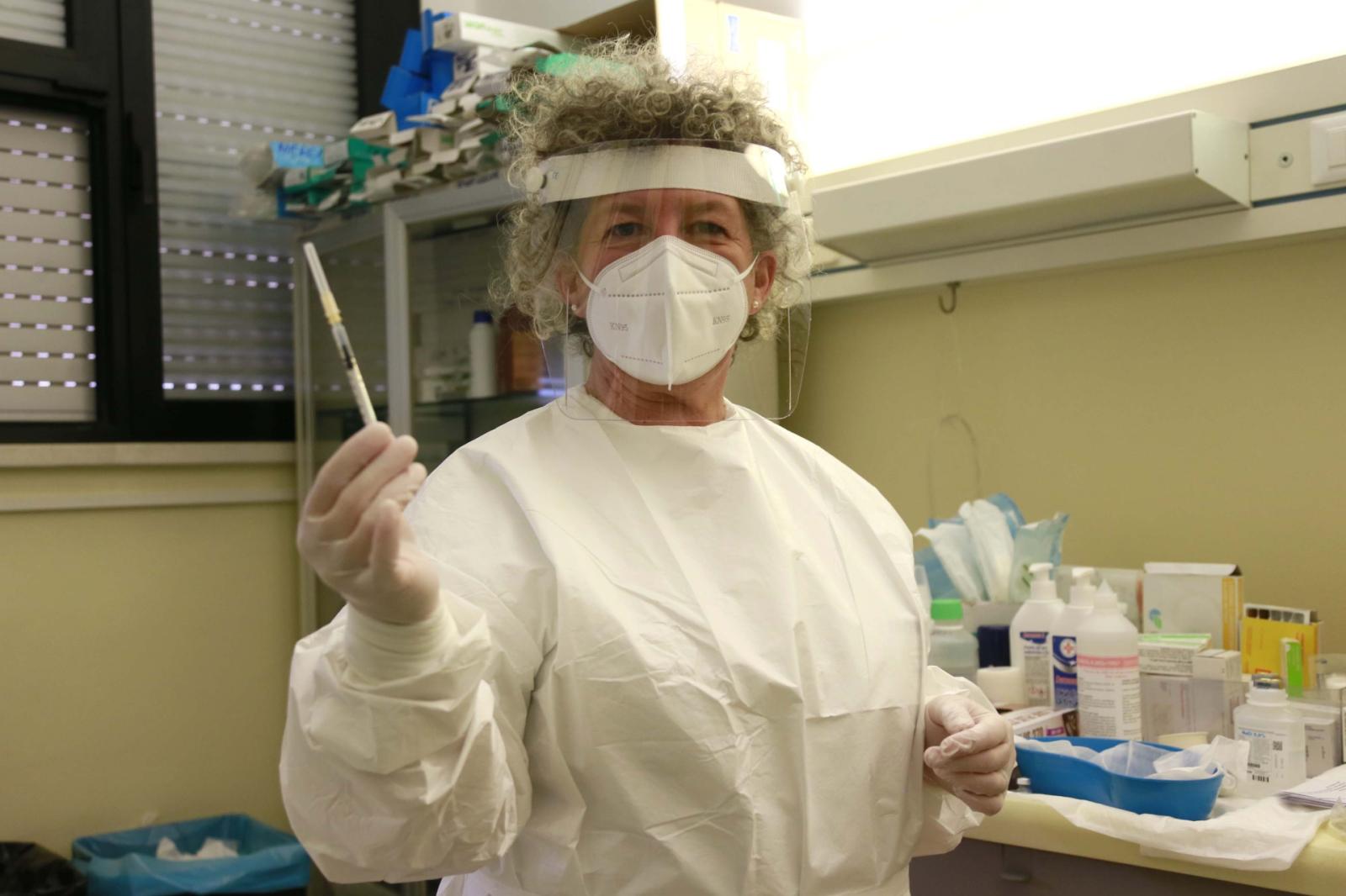 Via libera alla dose unica di vaccino per i guariti dal Covid