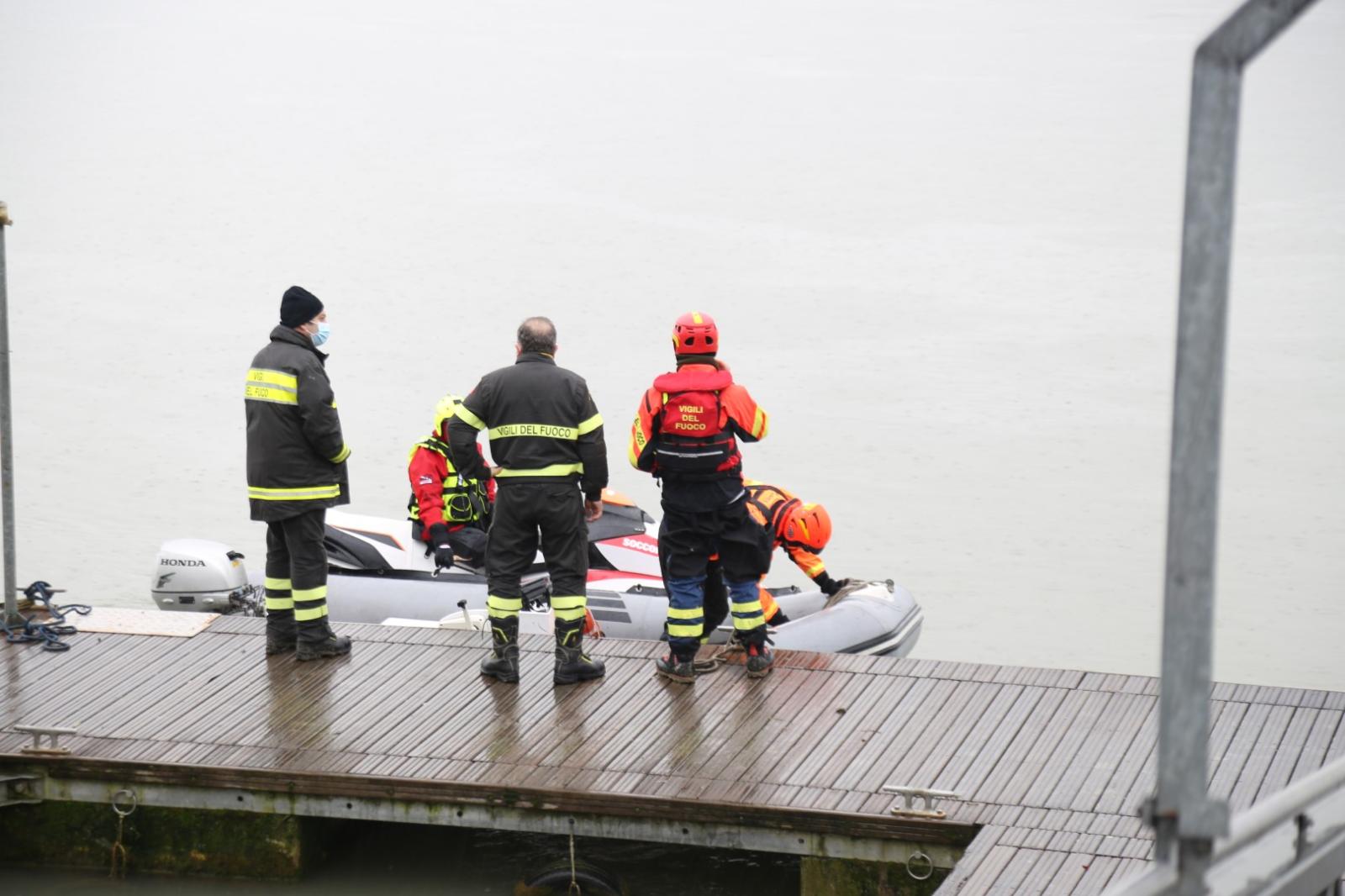 Giallo sul Brenta, dall'acqua emerge un cadavere