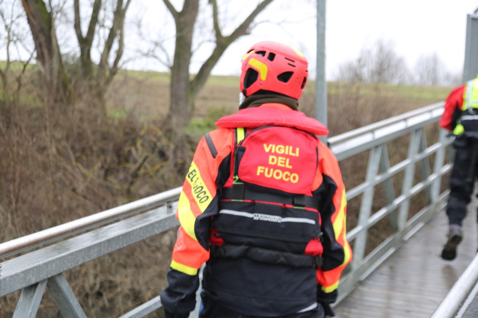 Annega a sette anni nel lago