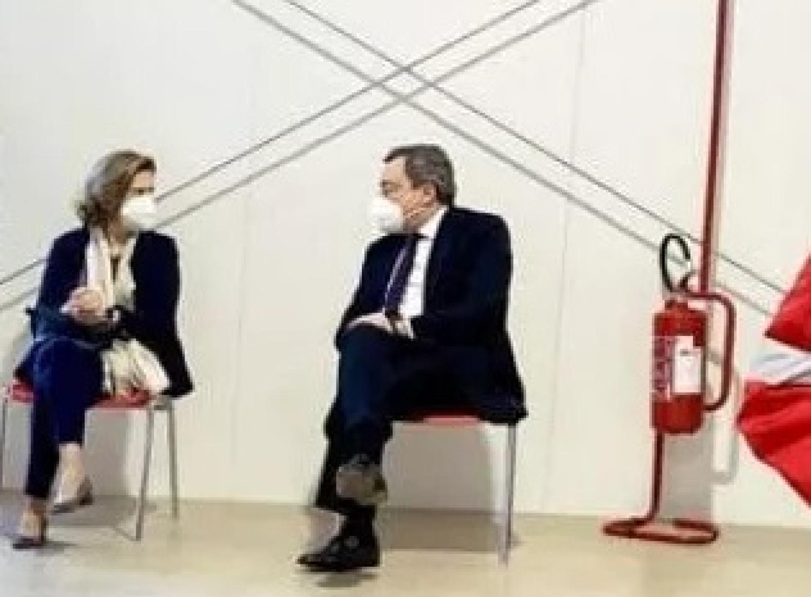 Mario Draghi si &egrave; vaccinato oggi con Astrazeneca