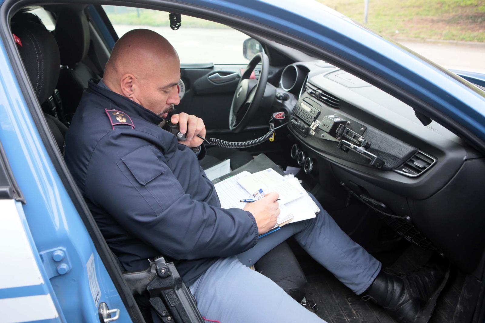 Due ragazze rom svaligiano una casa: arrestate