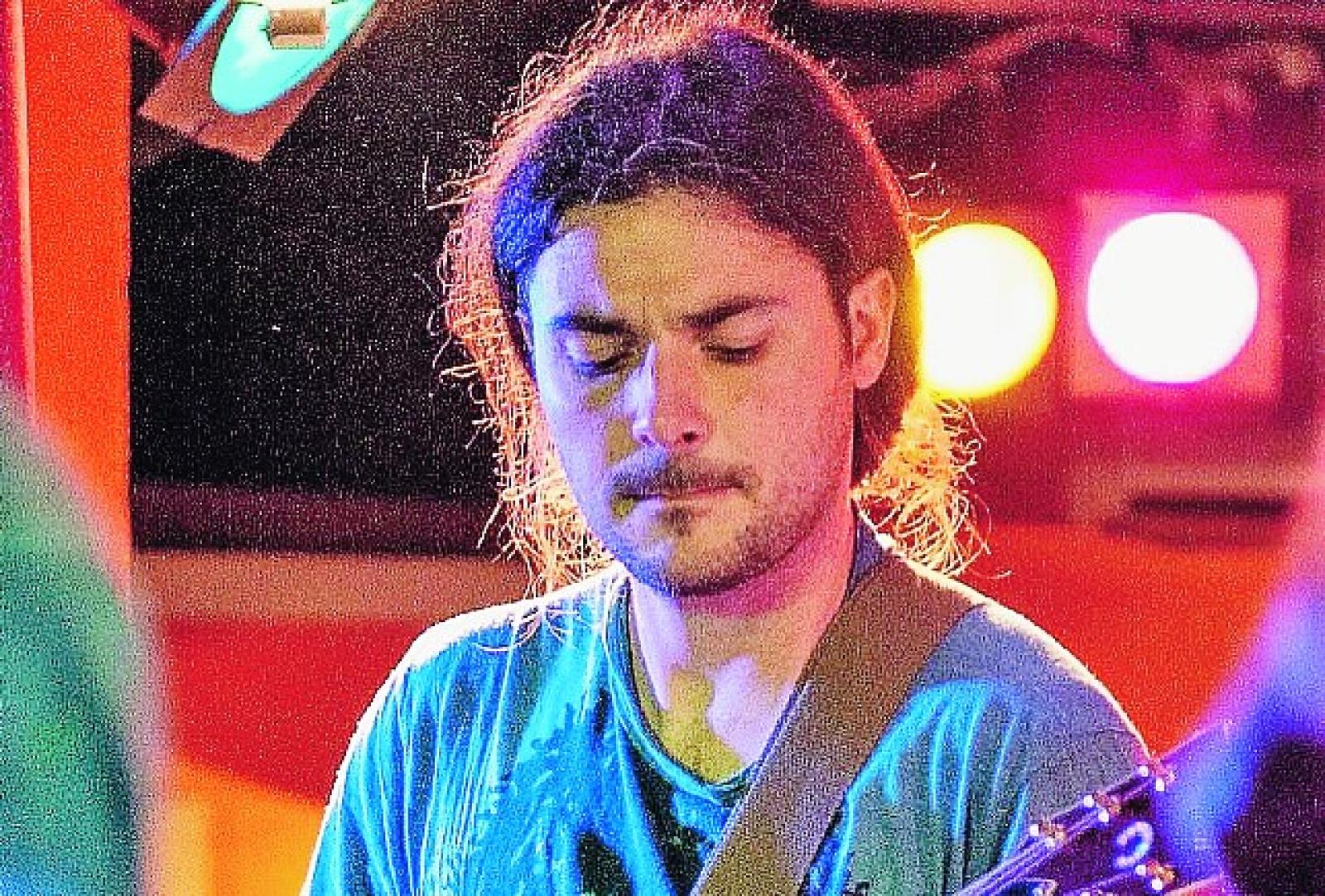 Maxi concerto in piazzetta: in trenta per ricordare Paolo