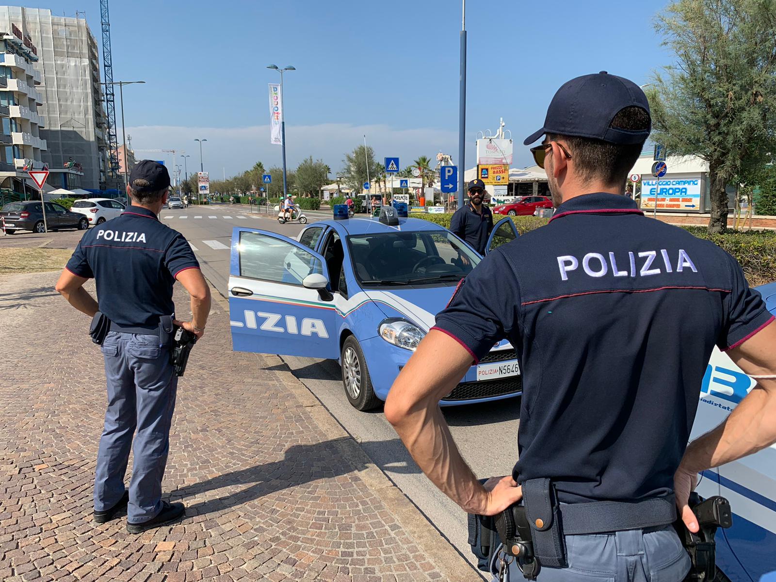 Spaccio di stupefacenti, la Polizia sequestra un chilo e mezzo di cocaina: nove arresti