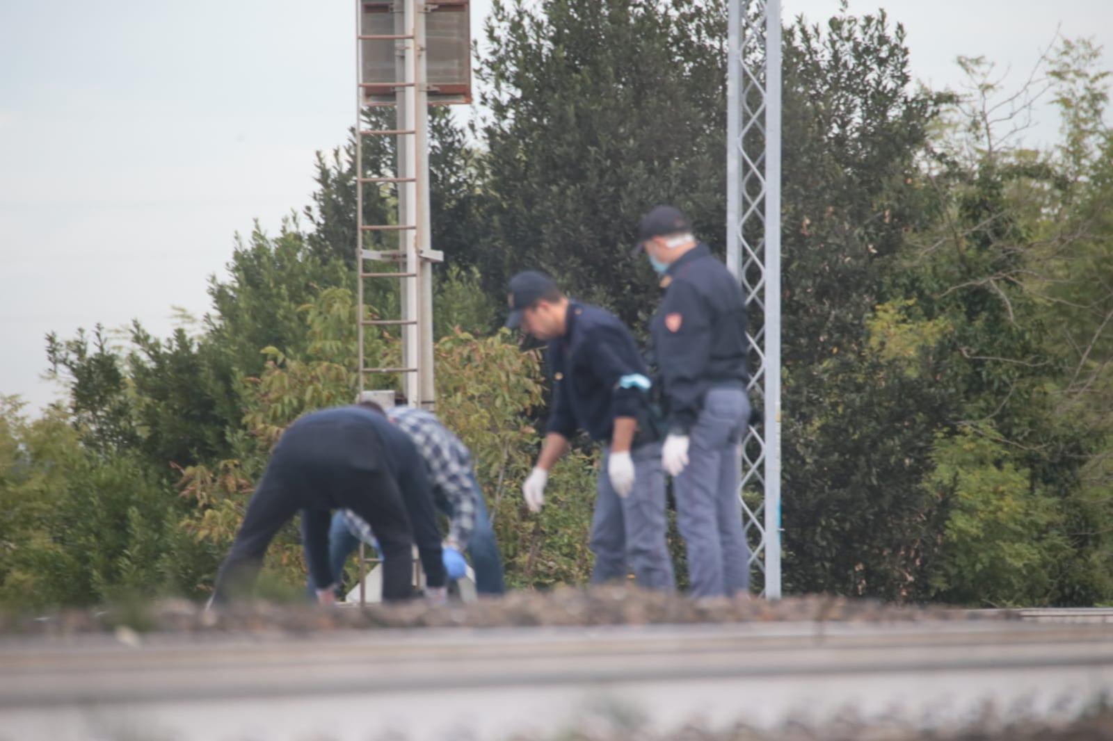 Investita e uccisa dal treno a 36 anni