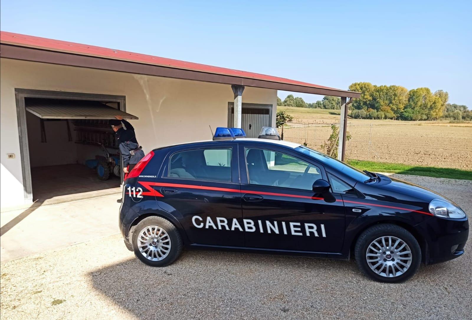 Ruba cibo e canne da pesca, denunciato un 33enne nomade senza fissa dimora