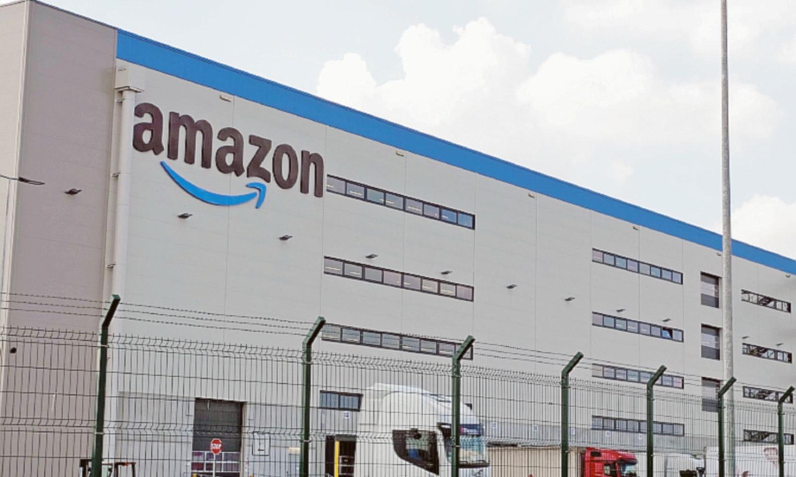 Dipendente Amazon ruba nel polo logistico: arrestato