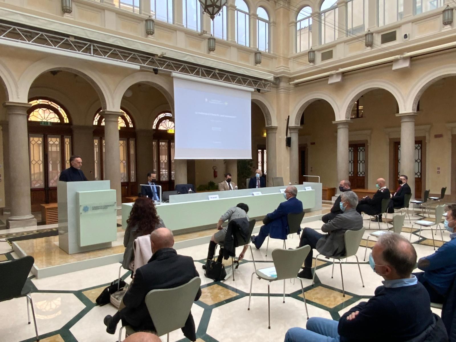 "Argini da riportare in quota"