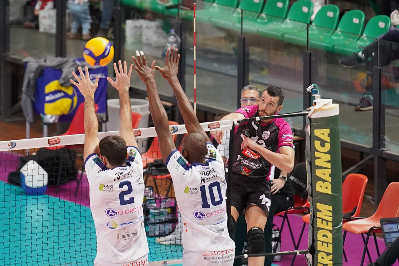 Il Delta Volley frana a Cuneo