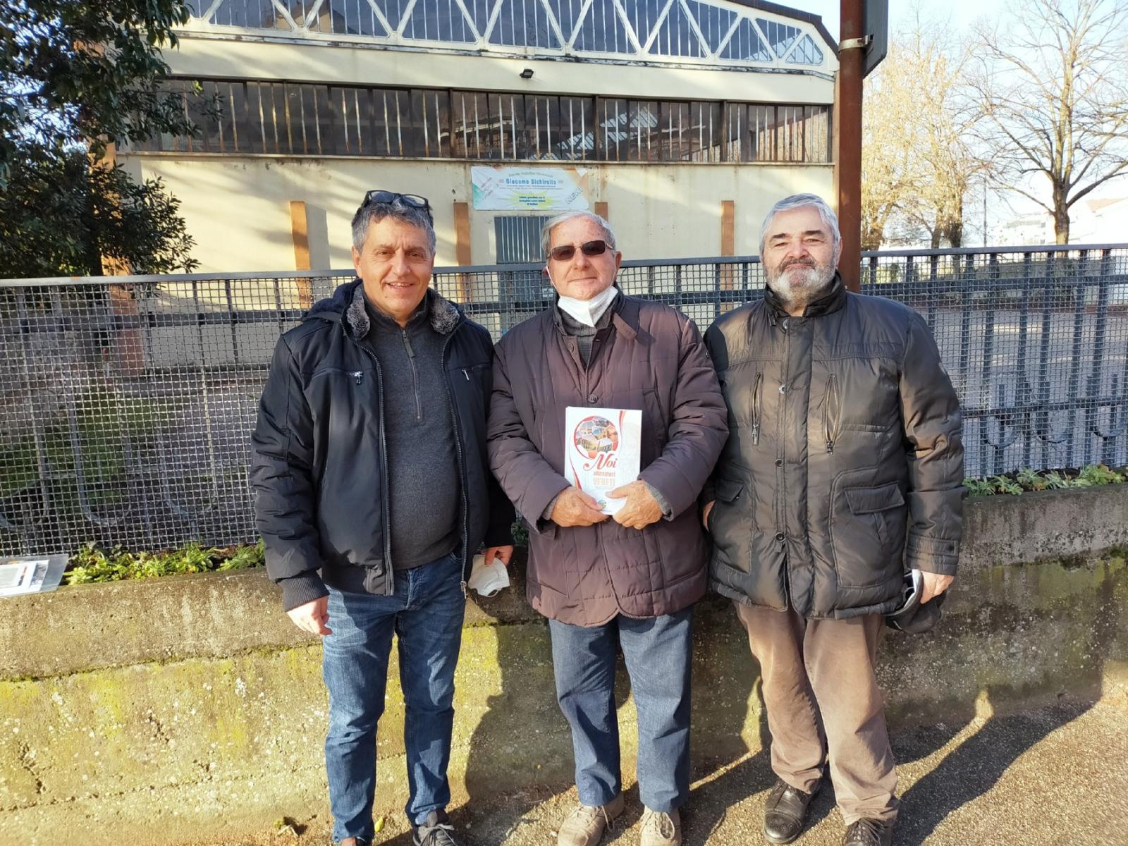 Regalo al decano degli arbitri