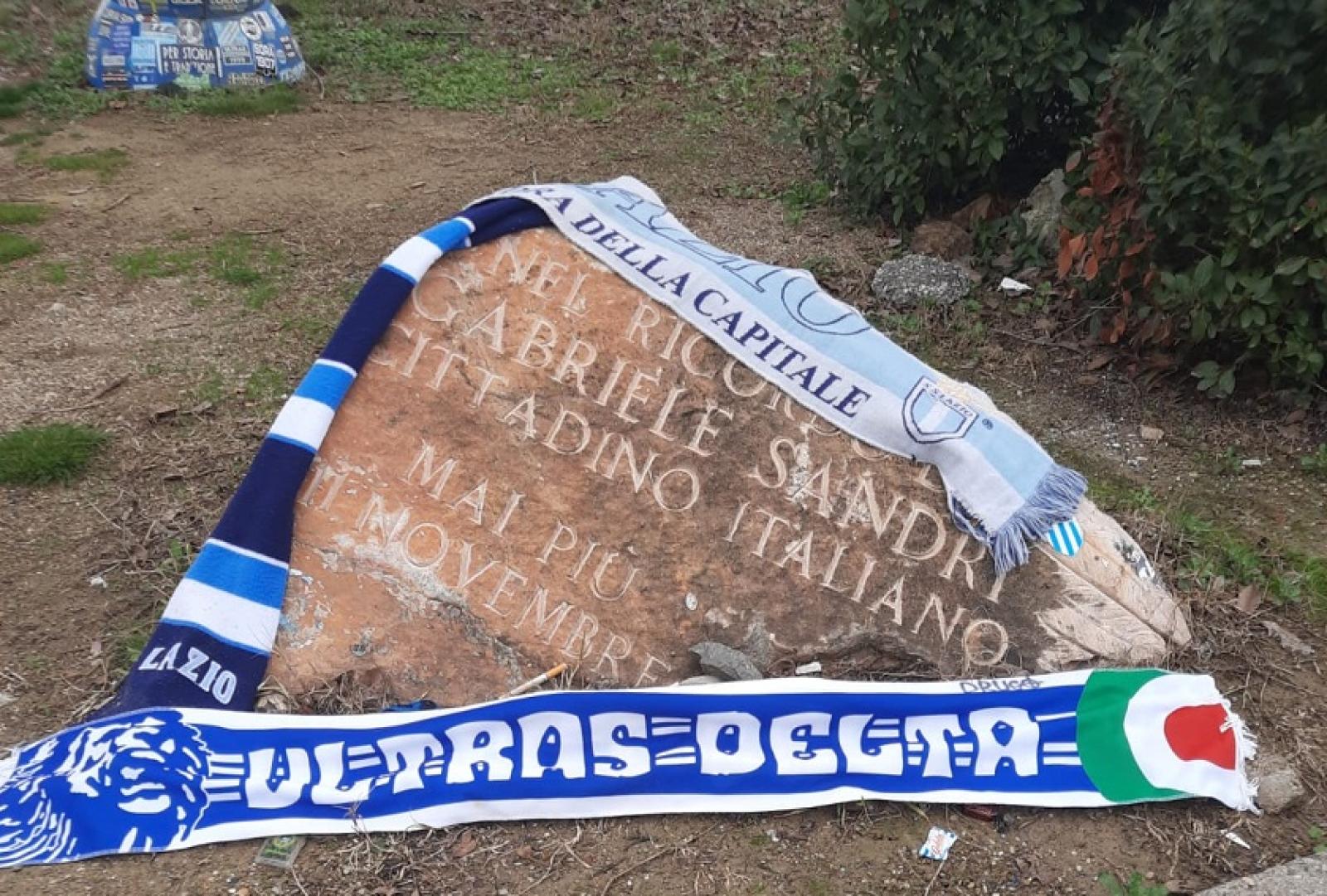 L'omaggio degli ultras a un tifoso che non c'&egrave; pi&ugrave;