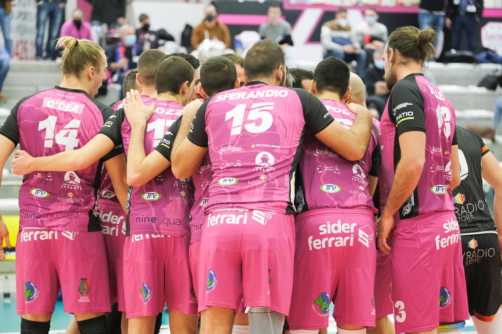 Delta Volley Porto Viro, colpita ma non affondata 