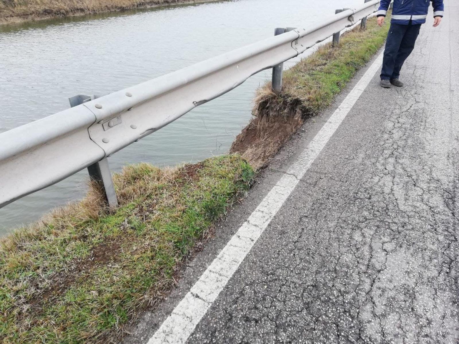 Viabilit&agrave; modificata per frana