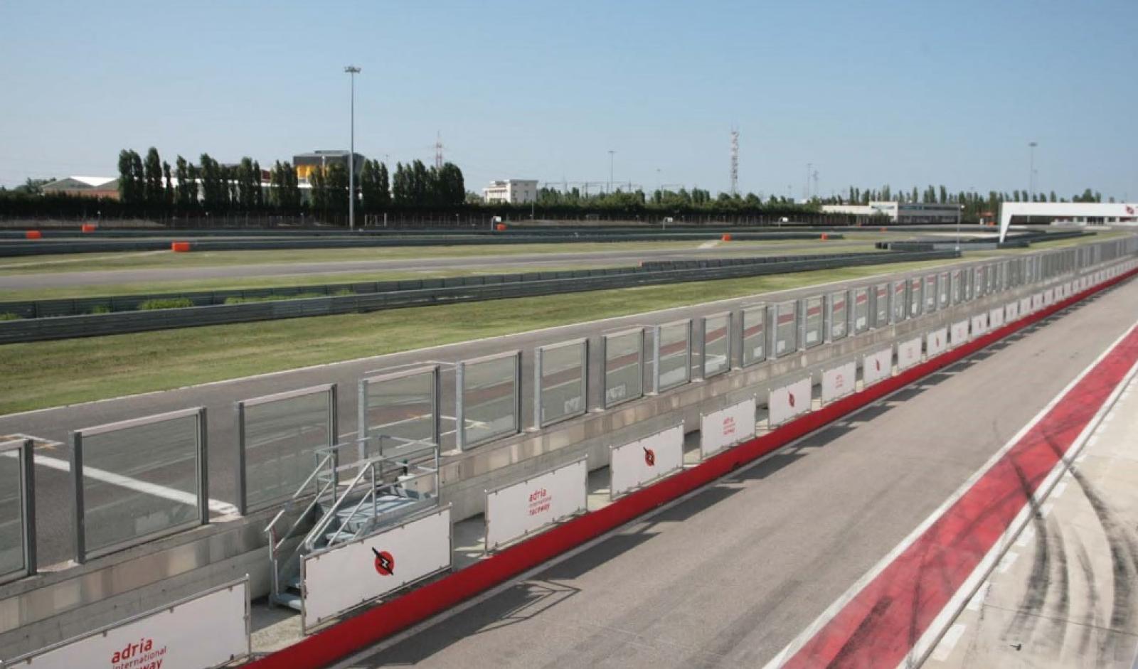 L'ufficiale giudiziario "sgombera" l'autodromo: eventi a rischio