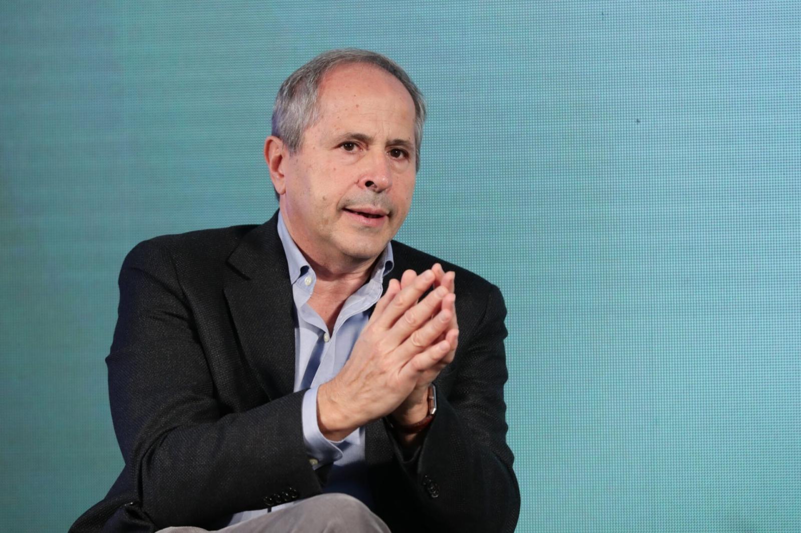 Green pass, Crisanti: "Non ha pi&ugrave; senso, immunit&agrave; al 90%" 