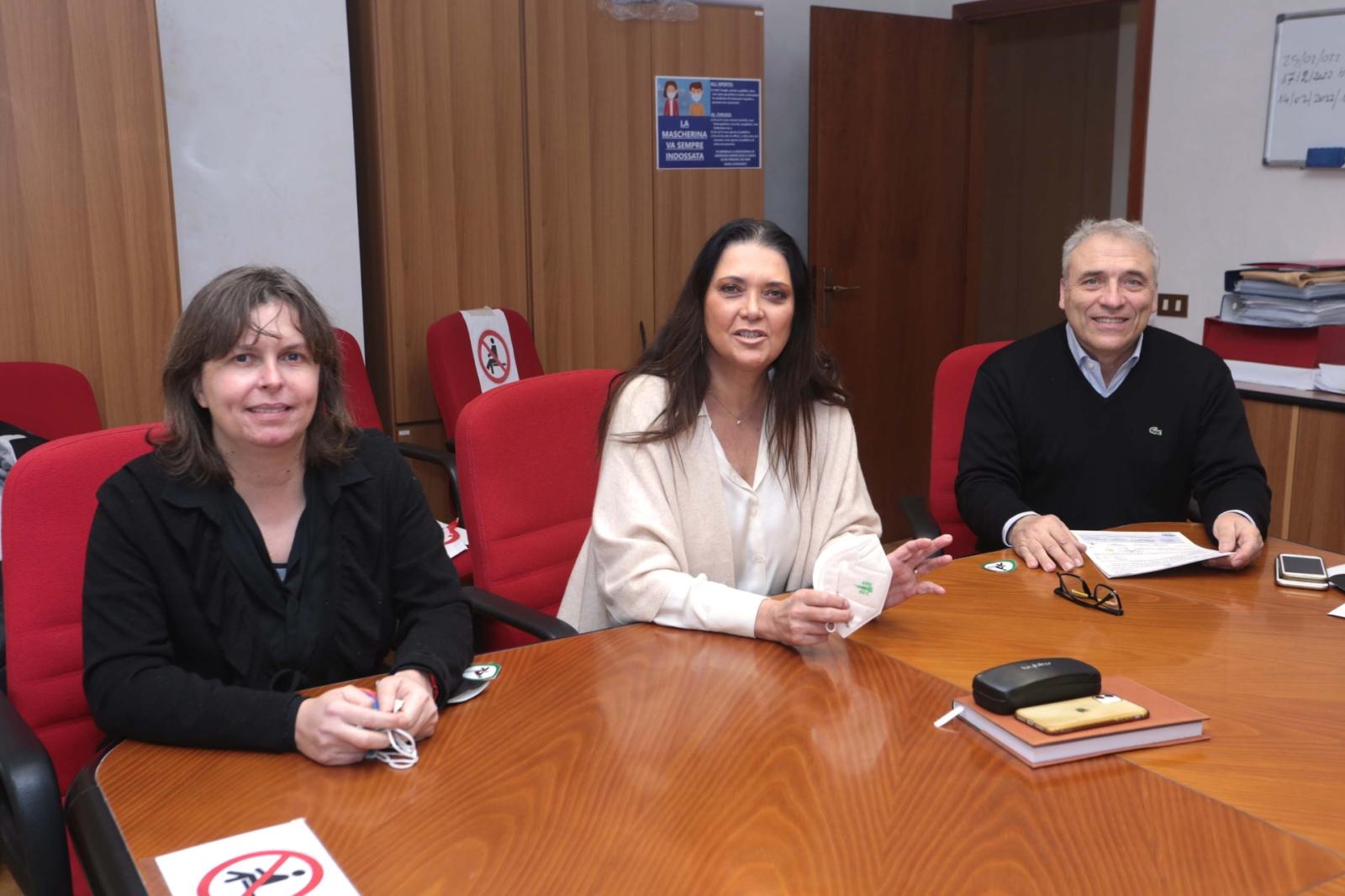 Arrivano le colonnine per ricaricare le auto