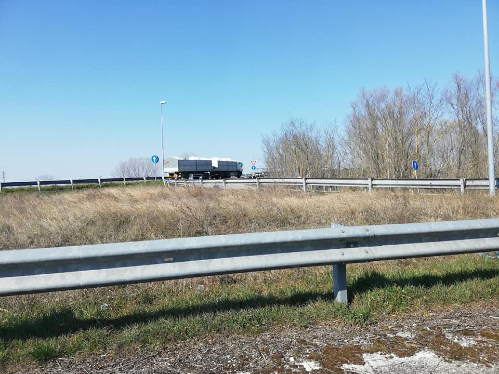 Romea, stop al traffico sulle rampe 