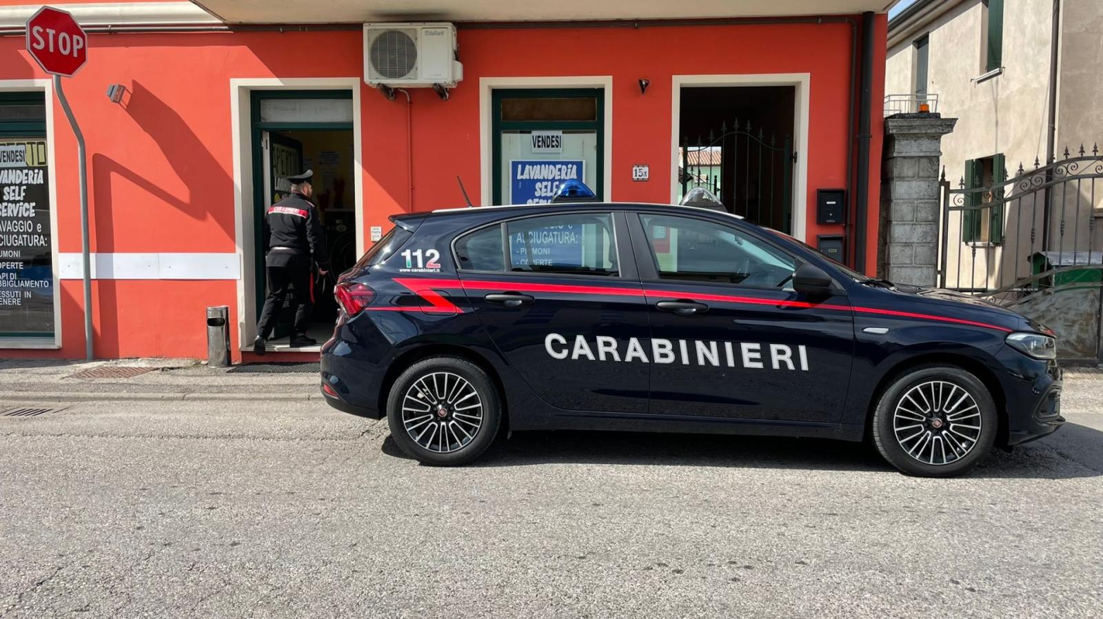 Furto nella lavanderia self service, arrestata 31enne