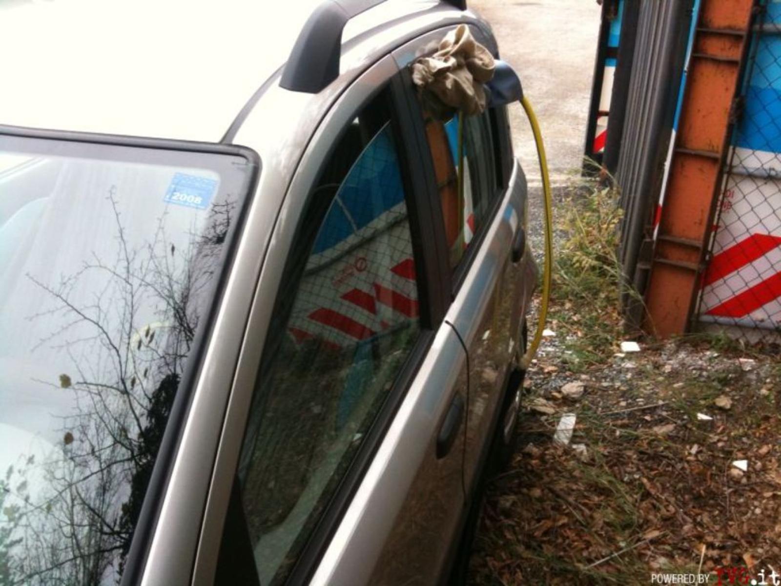 Minaccia il suicidio, salvato dai Carabinieri