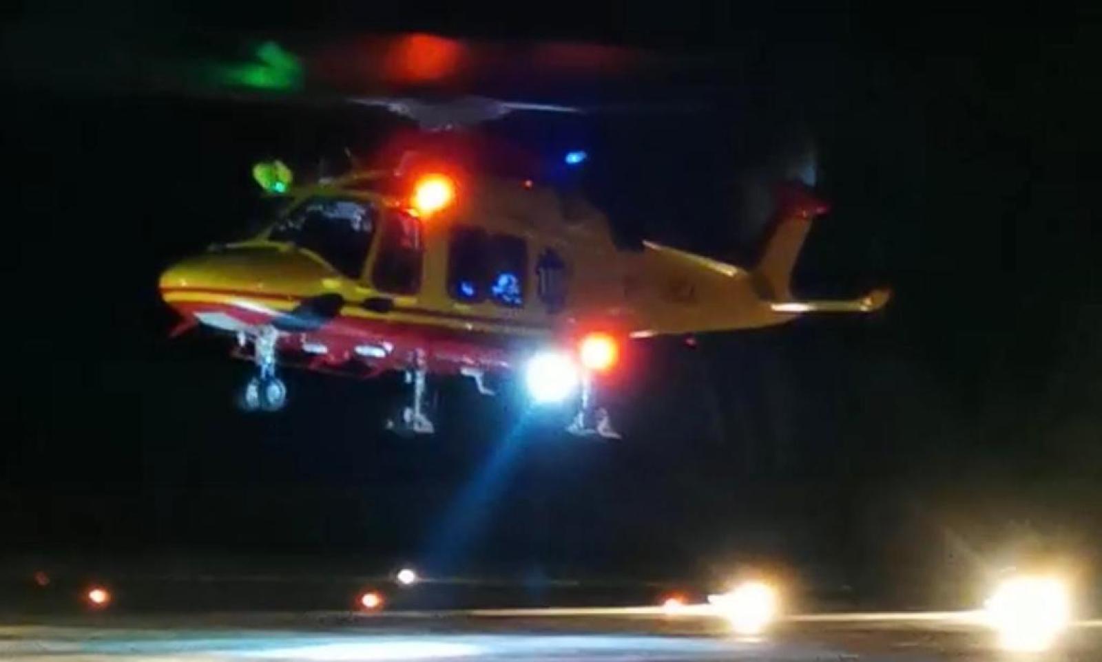 Ustionato grave, con l'elisoccorso fino a Verona