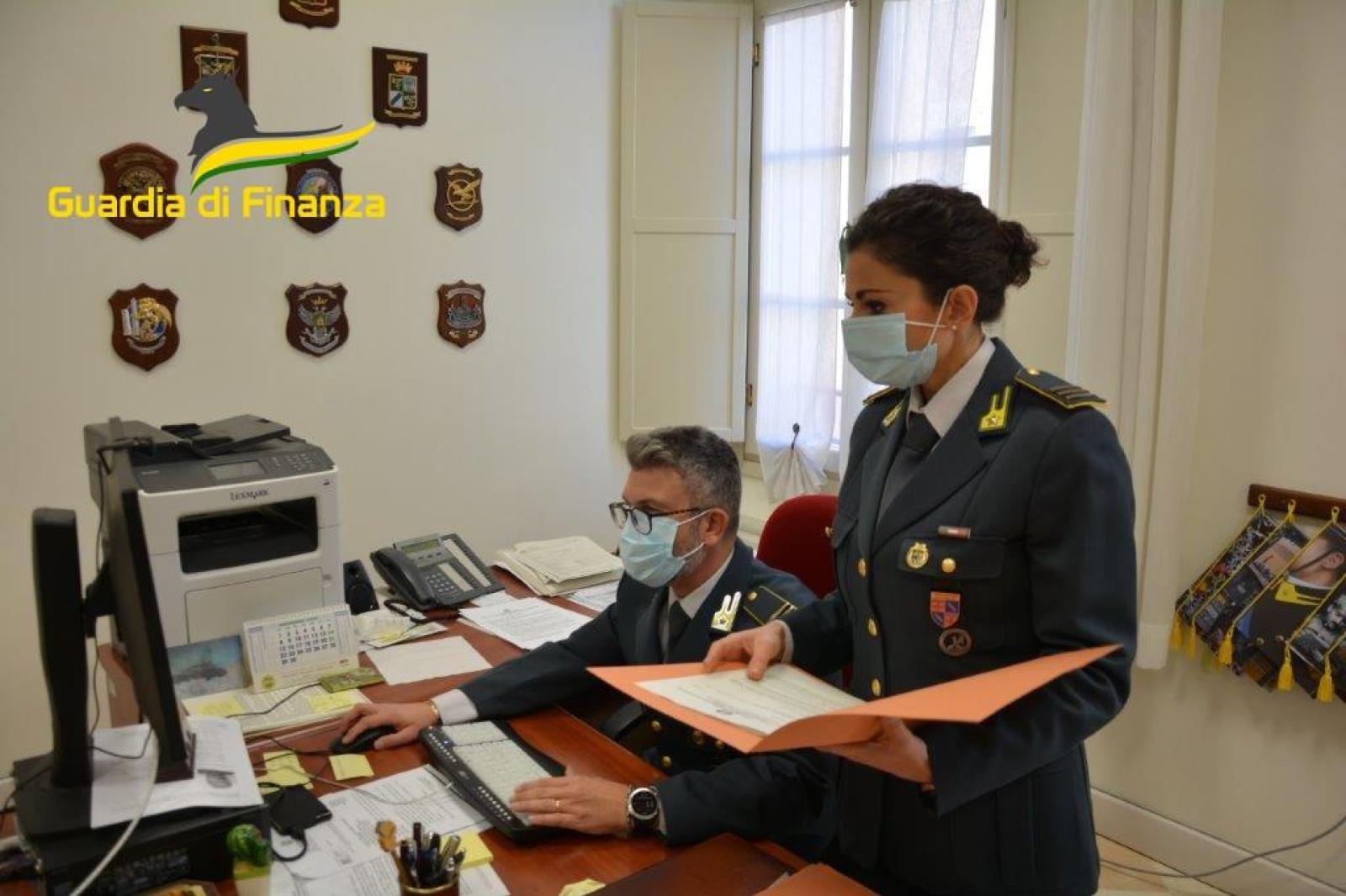 Finte partite Iva per regolarizzare clandestini: il maxi inganno