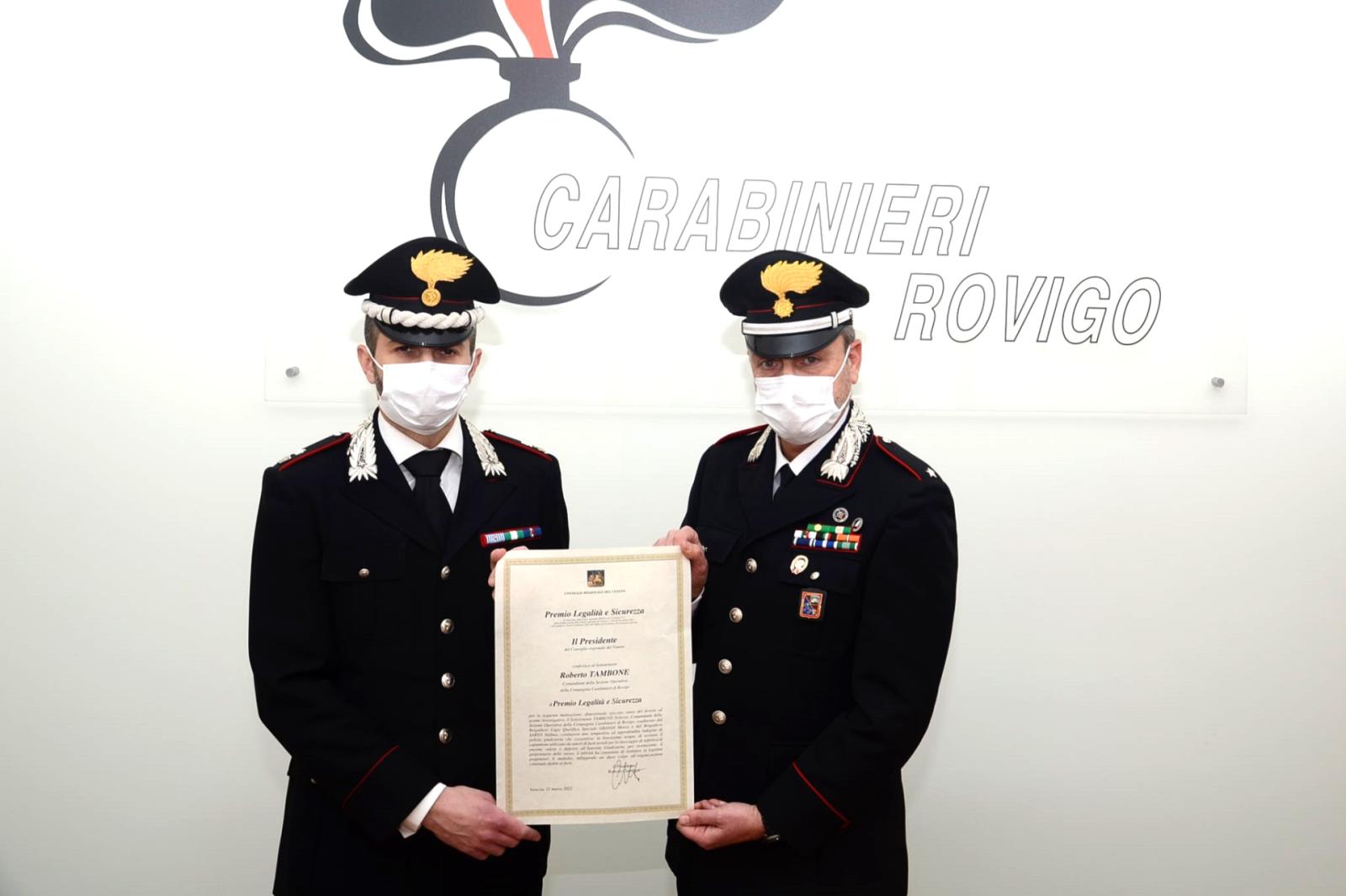 Ha recuperato un milione di refurtiva, carabiniere premiato