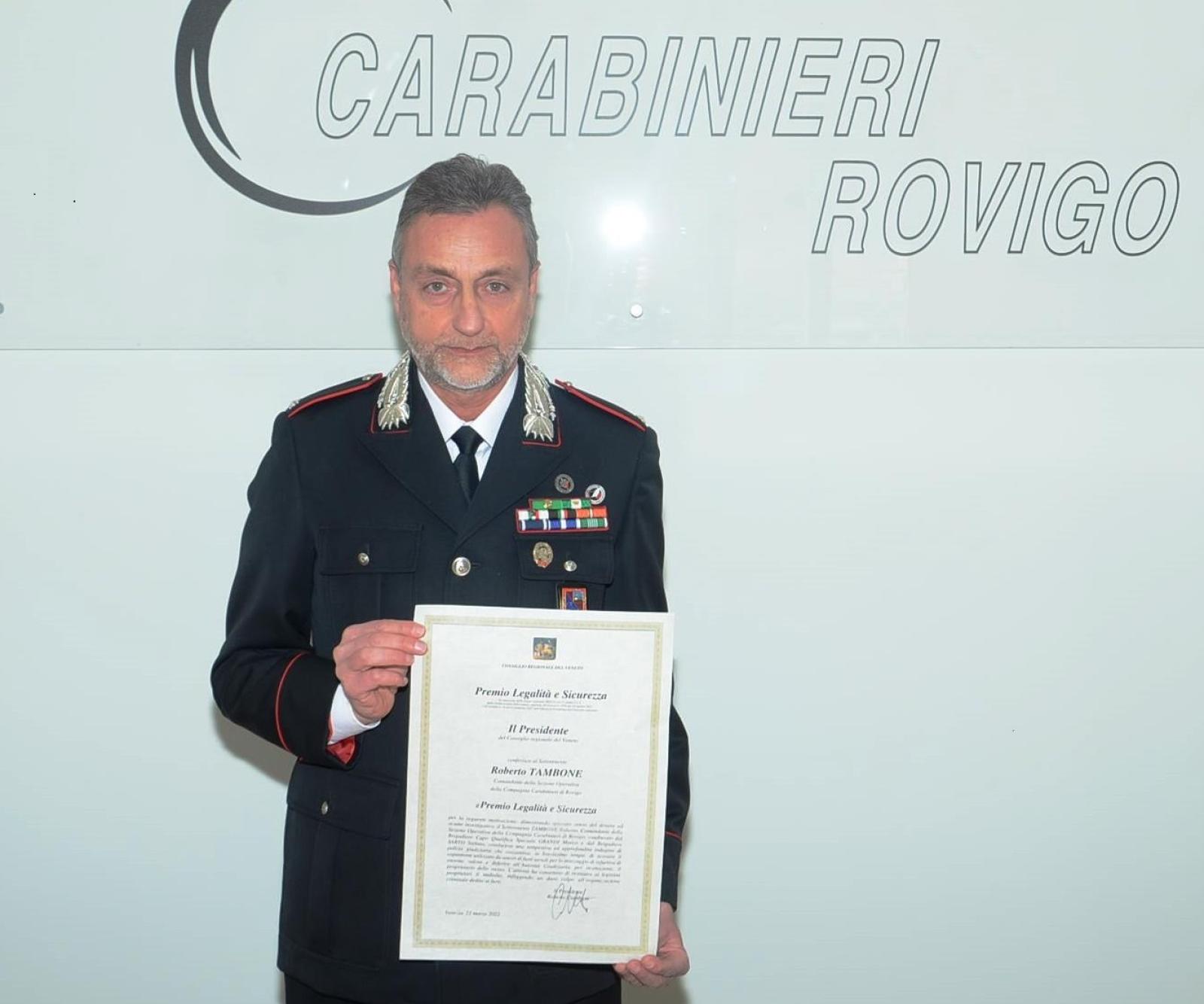 Ha recuperato un milione di refurtiva, carabiniere premiato
