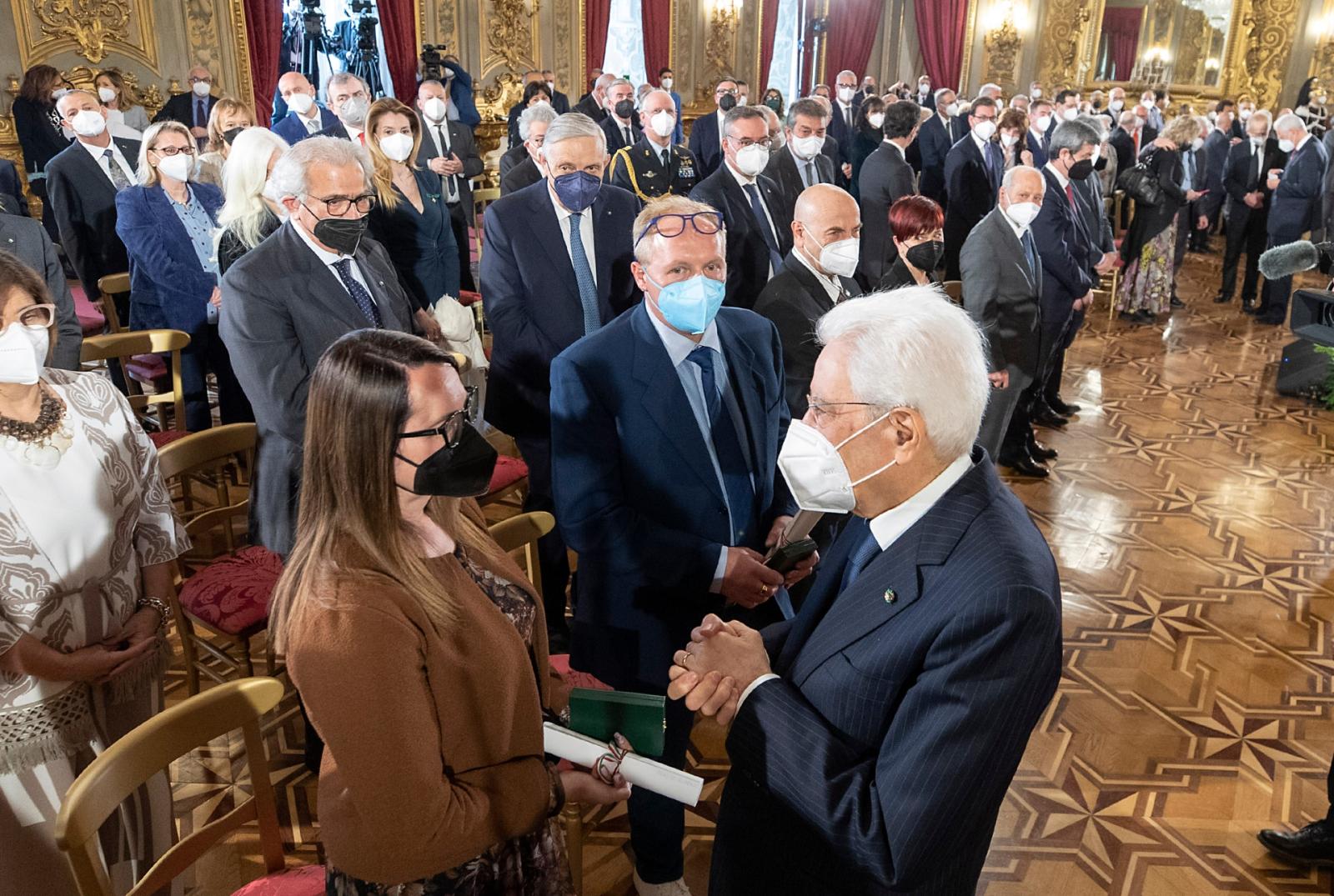 La croce al merito alle vittime della Coimpo