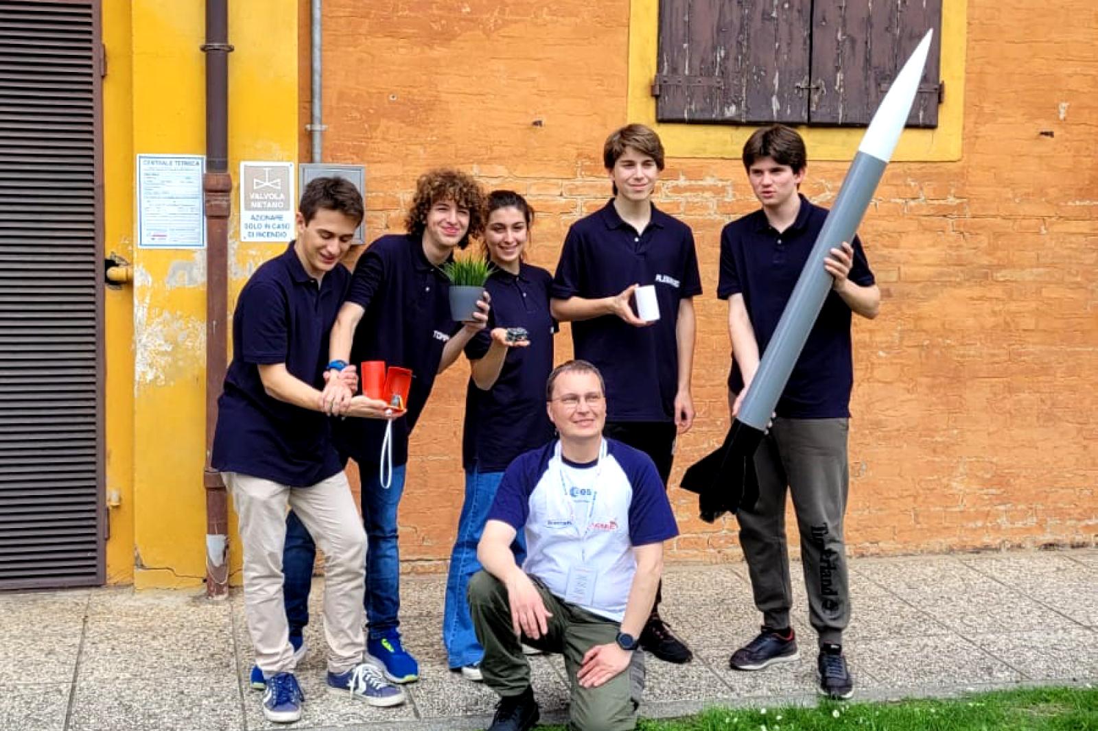 Questi ragazzi hanno creato un satellite. E funziona!