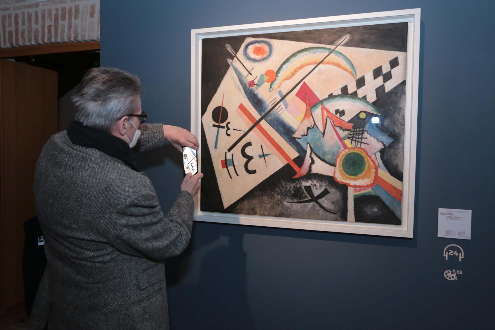 Kandinskij gi&agrave; oltre i 50 mila