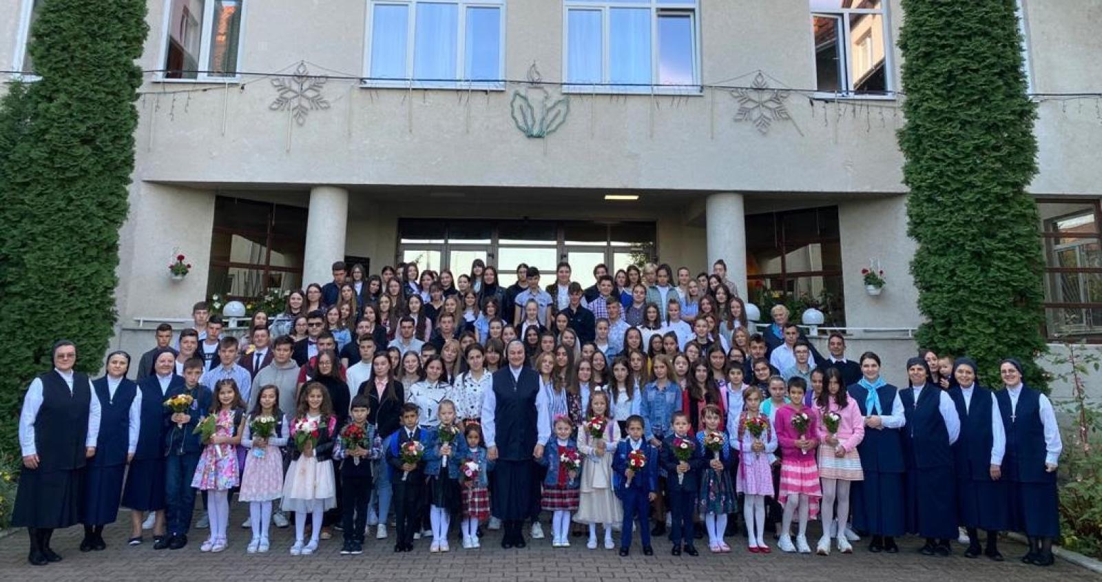 Faedesfa, un regalo per 200 bimbi orfani