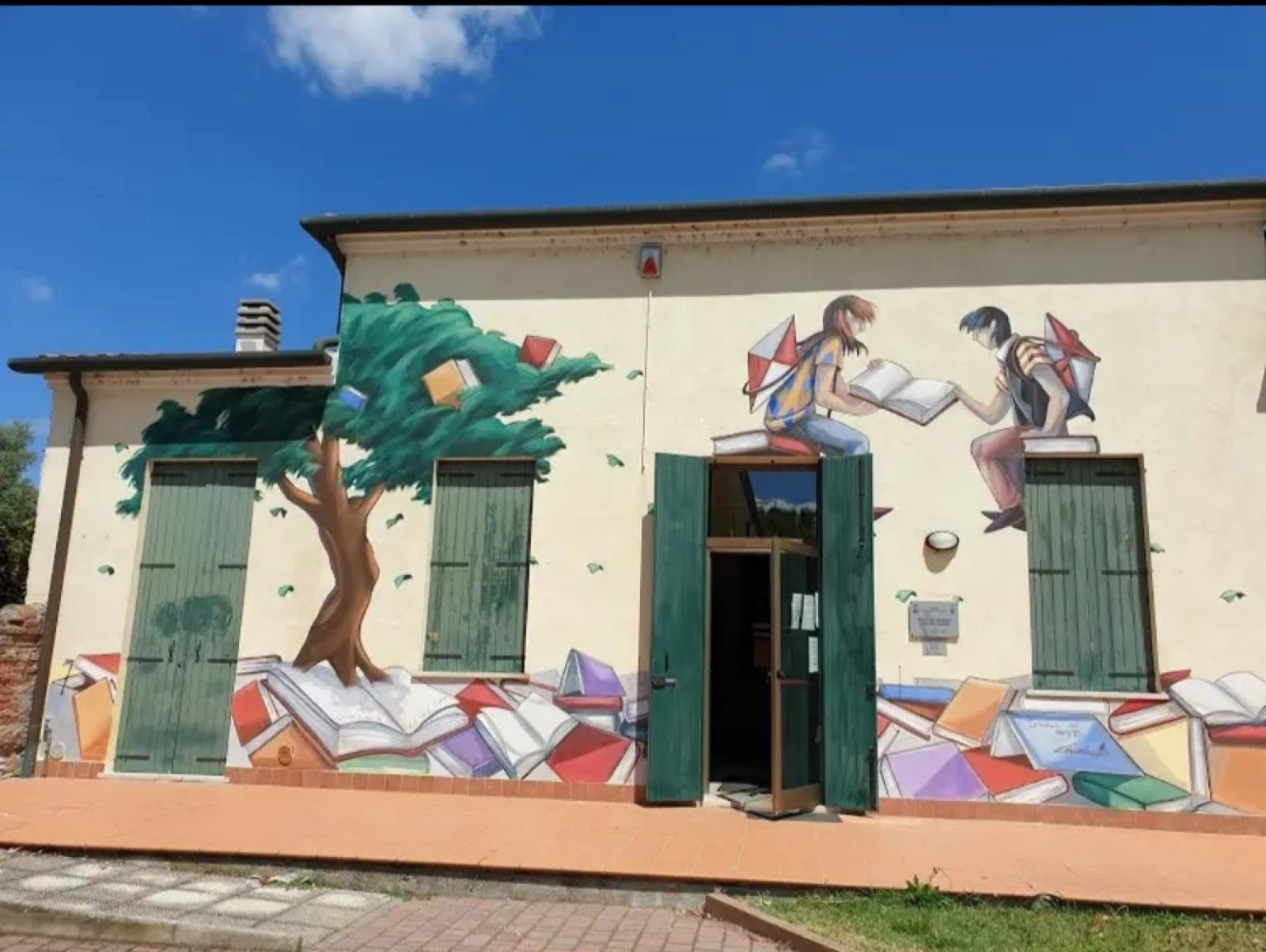 Libro e regalo: &egrave; la biblioteca a sorpresa!