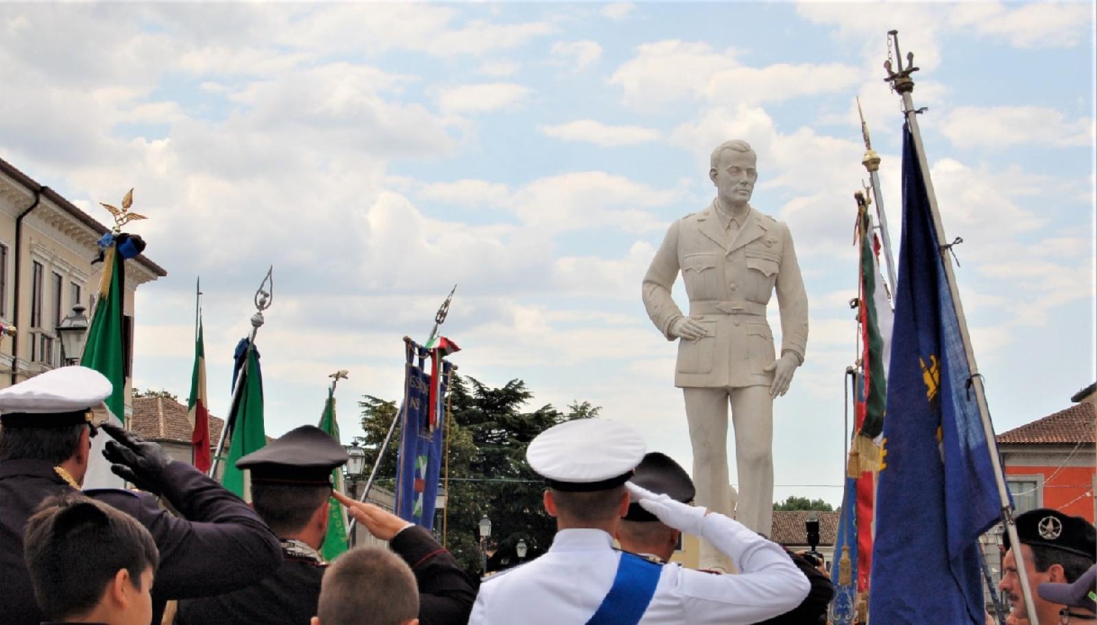 Ad Adria riescono a litigare anche sull'eroe Maddalena